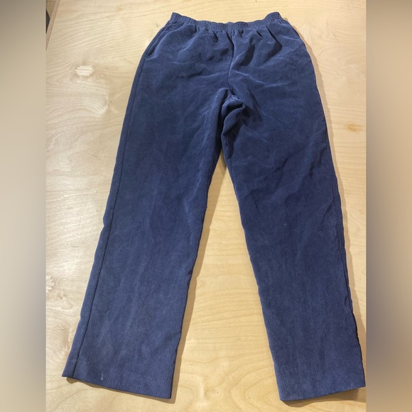 Alfred  Dunner Pull On Corduroy Pants Size 12 (KD) - Picture 8 of 15